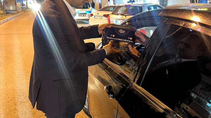 ​Birecik’te Gönül Köprüleri Sahur Vaktinde Kuruldu: "Sahura 5 Kala"