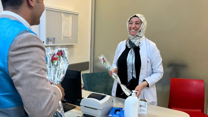 Birecik’te Sağlık Kahramanlarına Anlamlı Ziyaret: "İyi ki Varsınız!"